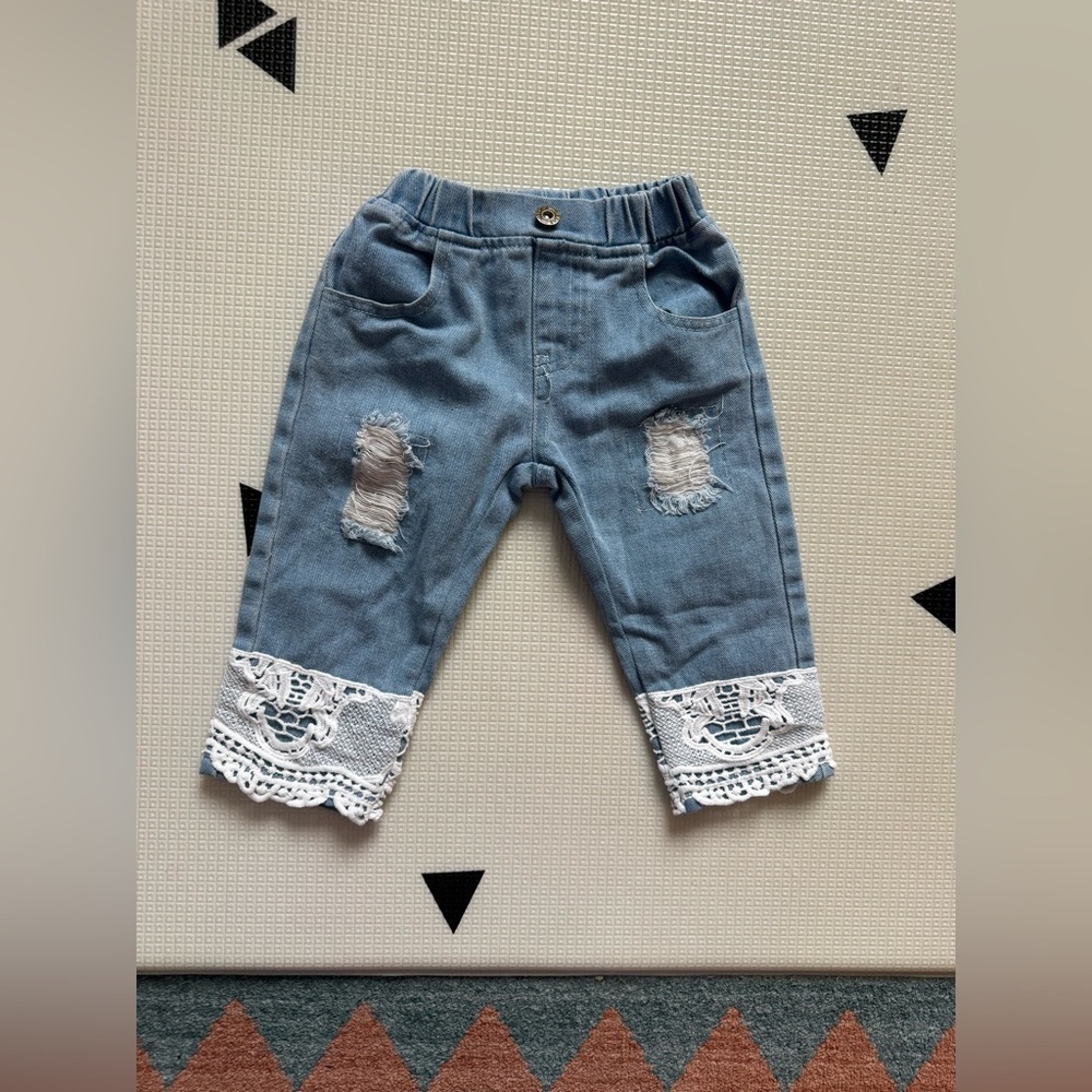 Small shop|Baby girl/toddler stretch waist denim jeans in Lace Trim•Distressed